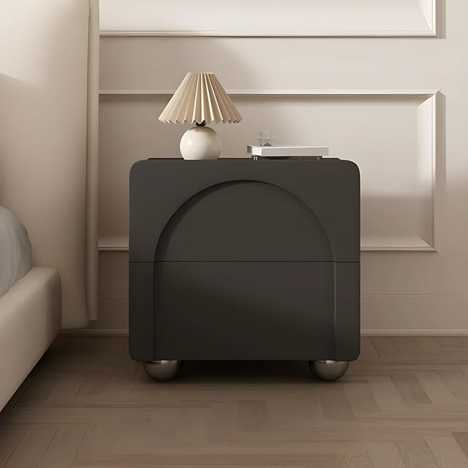 كومدينة بتصميم بسيط عصري