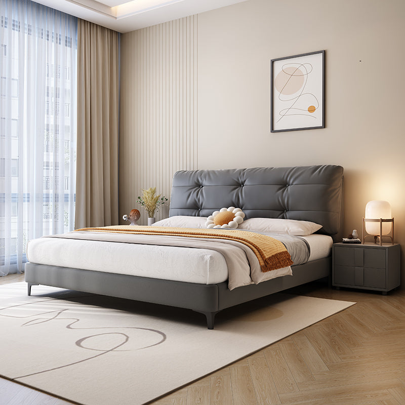 سرير بتصميم كلاسيكي