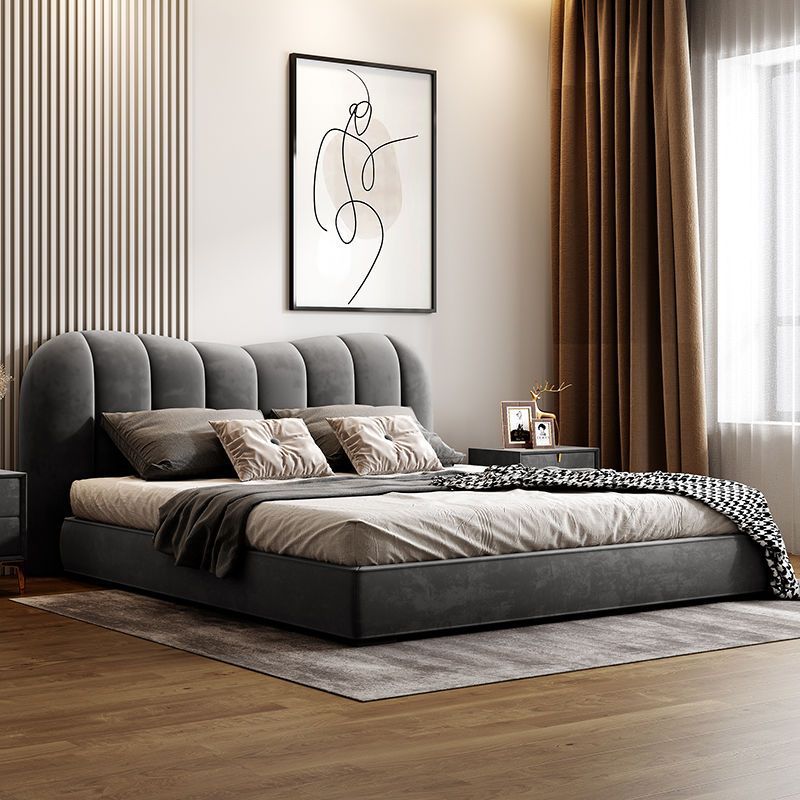 سرير بتصميم حديث