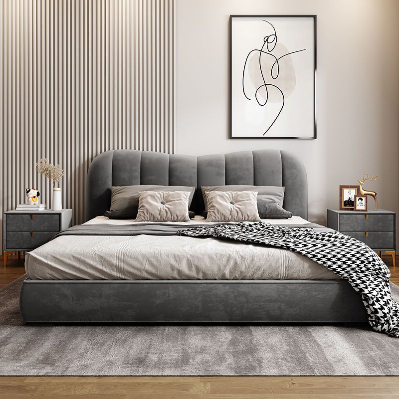سرير بتصميم حديث