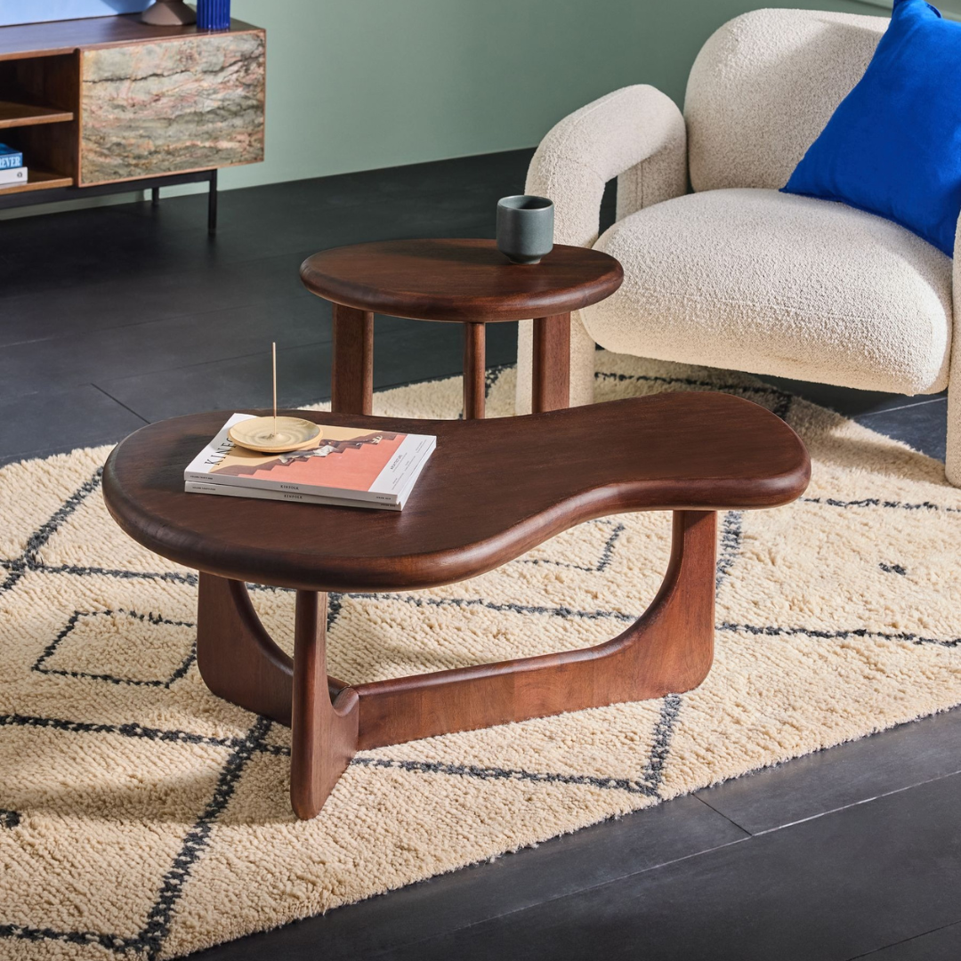 طاولة قهوة بتصميم حديث