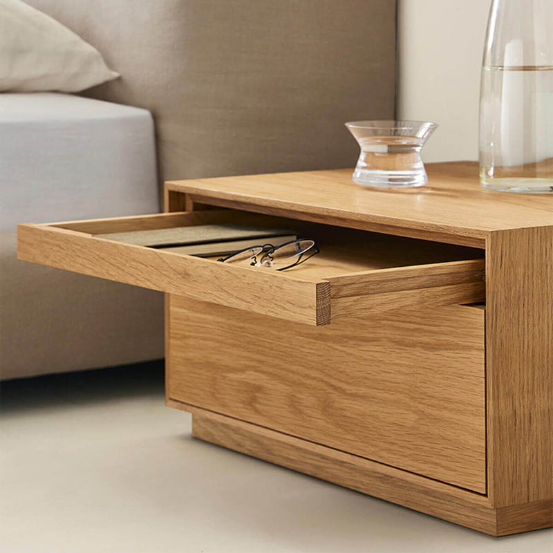 كومدينة بتصميم كلاسيكي