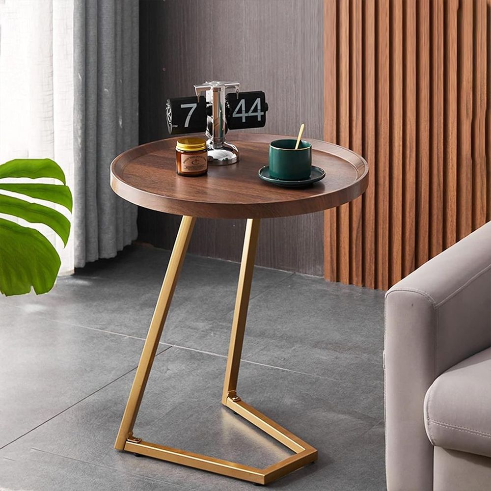 طاولة جانبية بتصميم مودرن